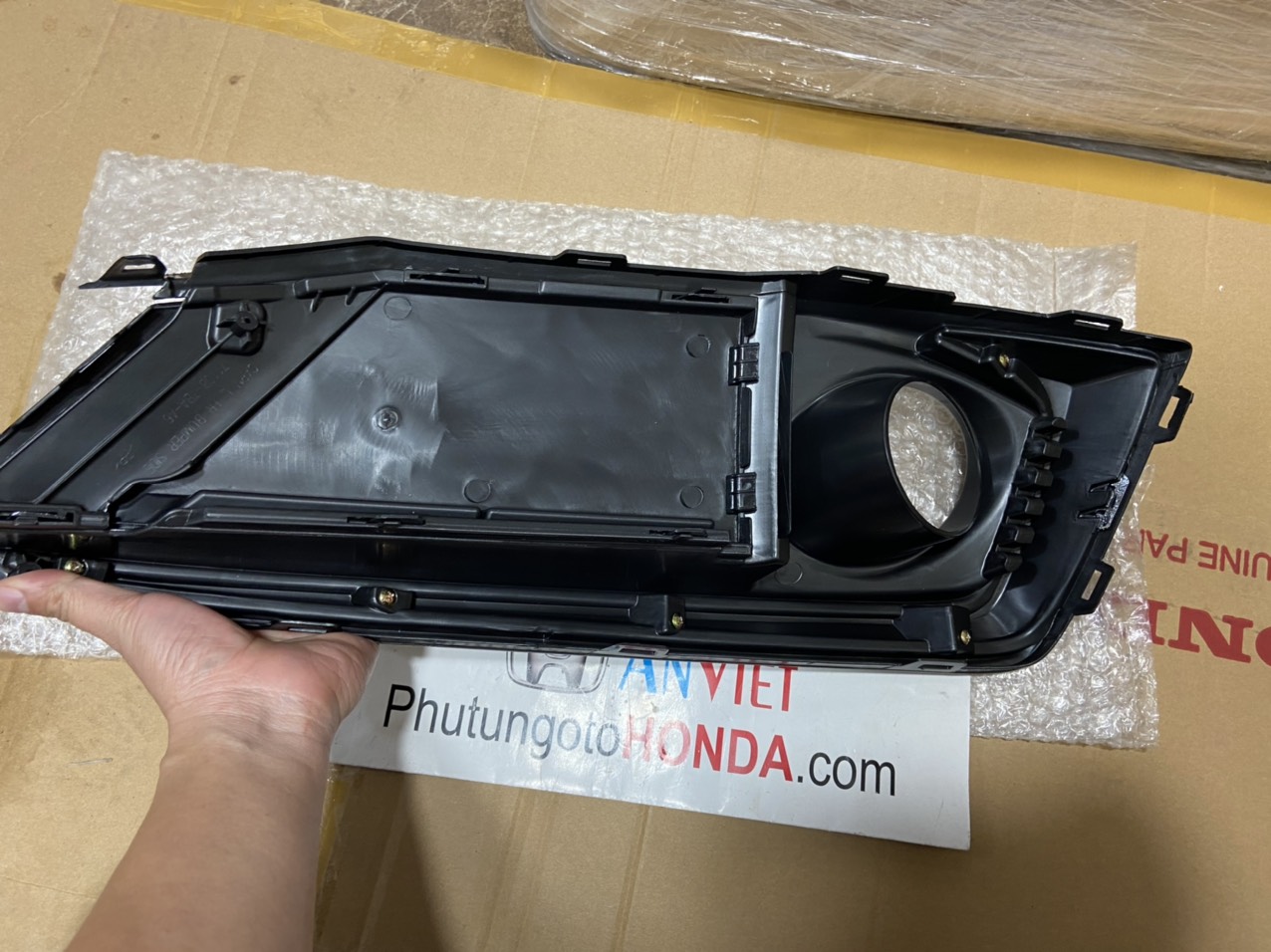 Ốp đèn gầm xe Honda CIVIC 2018-2022 viền mạ